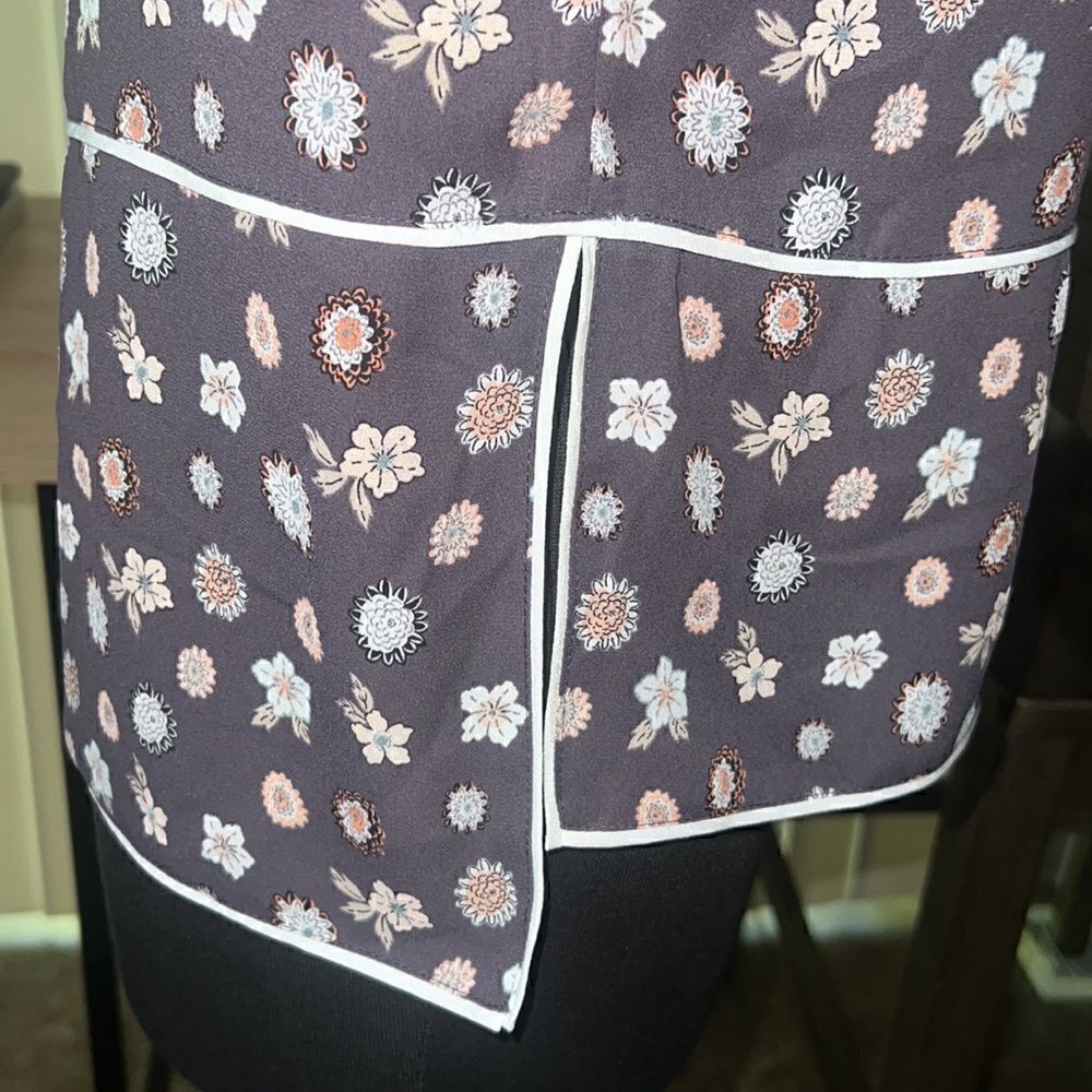 🐘Loft Purple printed Top - Picture 4 of 4